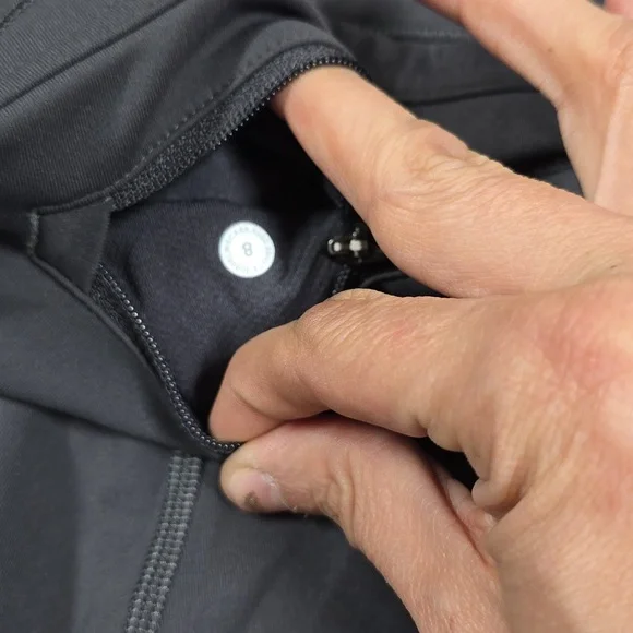 Lululemon Crop Leggings size 8 - Picture 7 of 7